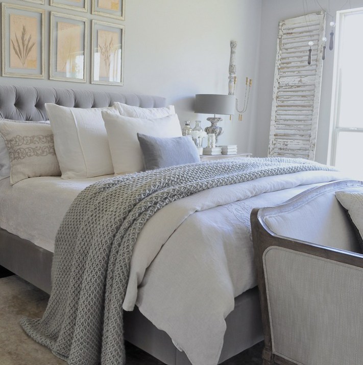 Gray-and-White-Bedroom-with-Tufted-Headboard-and-Chunky-Throw-Blanket
