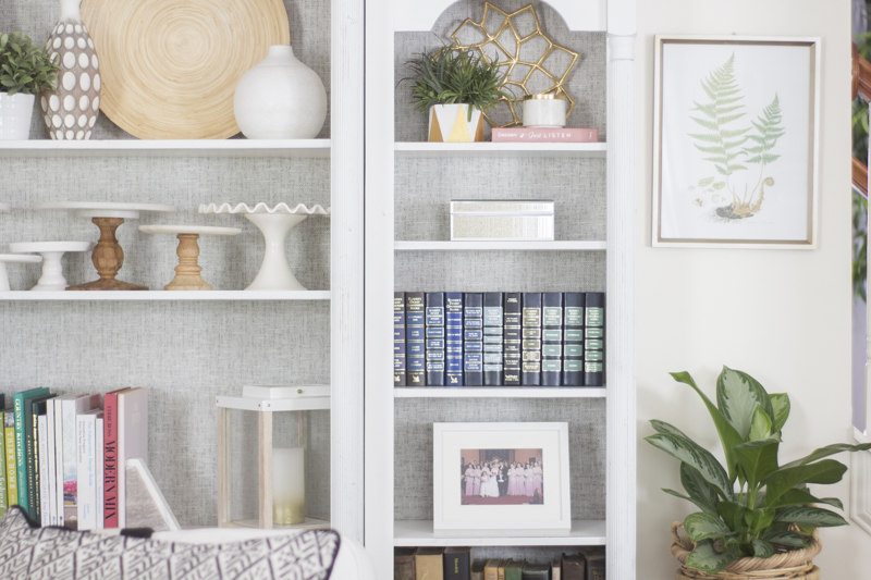 peel-and-stick-wallpaper-bookshelf-diy