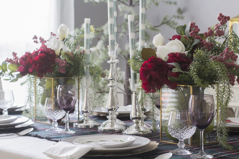 how-to-make-easy-faux-christmas-centerpiece