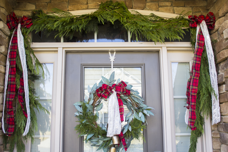 christmas-front-porch-decor