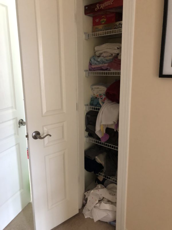 ways-to-organize-linen-closet