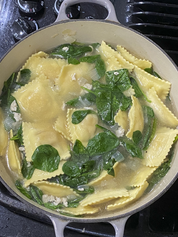ravioli-and-spinach-soup-3